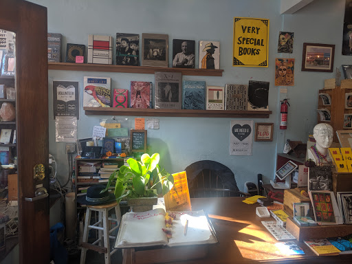 Book Store «Adobe Books & Arts Cooperative», reviews and photos, 3130 24th St, San Francisco, CA 94110, USA