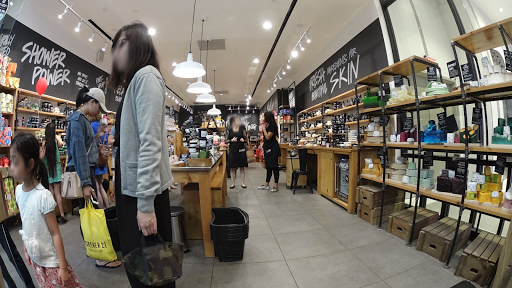 Cosmetics Store «Lush Cosmetics», reviews and photos, 21540 Hawthorne Blvd #414a, Torrance, CA 90503, USA