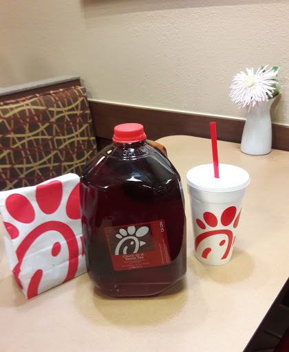 Fast Food Restaurant «Chick-fil-A», reviews and photos, 912 Pleasant Grove Blvd, Roseville, CA 95678, USA