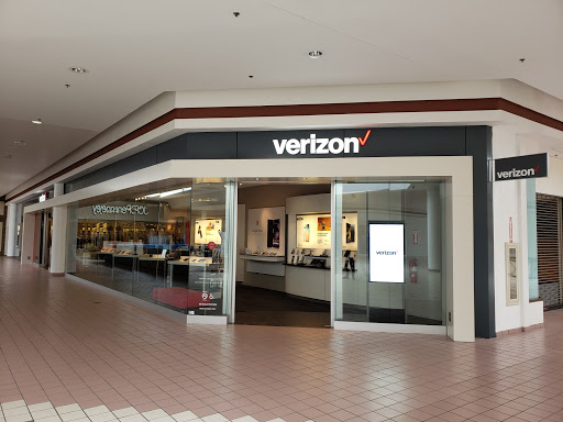 Shopping Mall «Wilton Mall», reviews and photos, 3065 NY-50, Saratoga Springs, NY 12866, USA