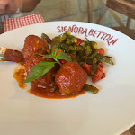 Photo n°2 de l'avis de Pietro.e fait le 26/09/2023 à 09:50 sur le  Signora Bettola - Napoli (Medina) à Naples