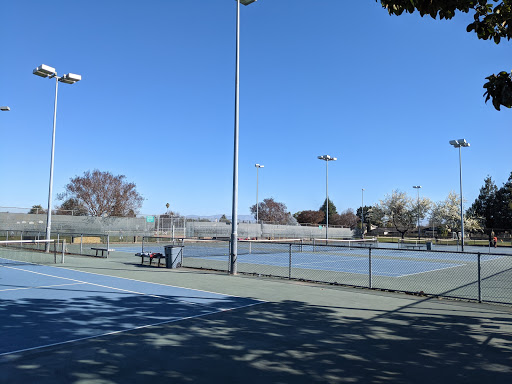 Mango Park Tennis Courts
