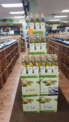 Wine Store «Long Island Wine & Spirit Merchants», reviews and photos, 1171 Jericho Turnpike, Commack, NY 11725, USA