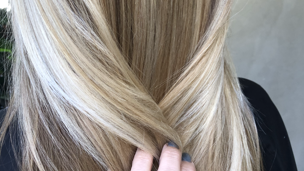 Randt Salon 90266
