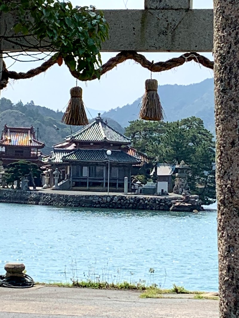 厳島神社二ノ鳥居