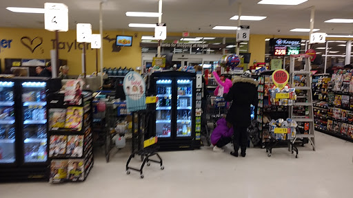 Grocery Store «Kroger», reviews and photos, 7000 Monroe Blvd, Taylor, MI 48180, USA
