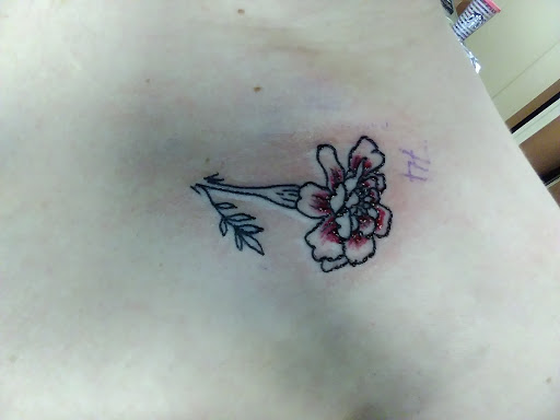 Explore finger tattoo ideas, creative tattoo ideas in Glendale, available at Ace Tattoo and Piercing