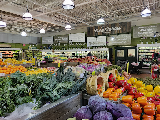 Grocery Store «Whole Foods Market», reviews and photos, 7511 Leesburg Pike, Falls Church, VA 22043, USA