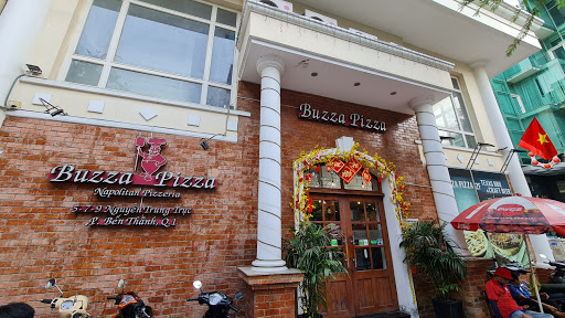 Buzza Pizza
