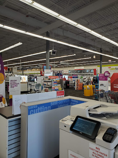 Office Supply Store «Staples», reviews and photos, 1080 Old Country Rd, Westbury, NY 11590, USA