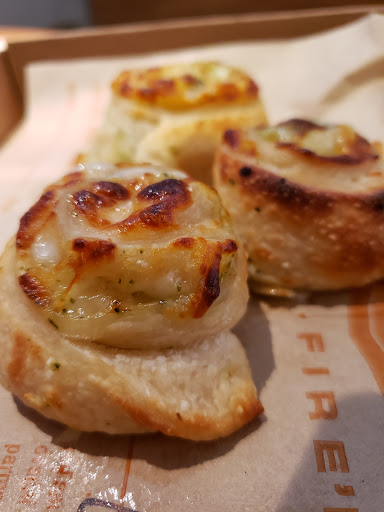 Garlic knots