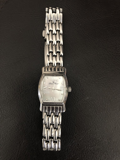 Jewelry Designer «Linnea Jewelers», reviews and photos, 23 S Ashland Ave, La Grange, IL 60525, USA