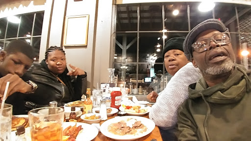 American Restaurant «Cracker Barrel Old Country Store», reviews and photos, 2075 Hylan Dr, Rochester, NY 14623, USA