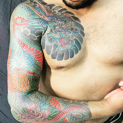 Explore english bulldog tattoo ideas, creative tattoo ideas in Honolulu, available at 434 TATTOO WAIKIKI