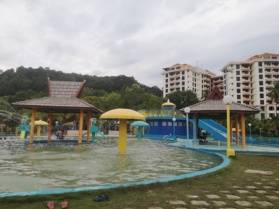 Marina Cove Resort