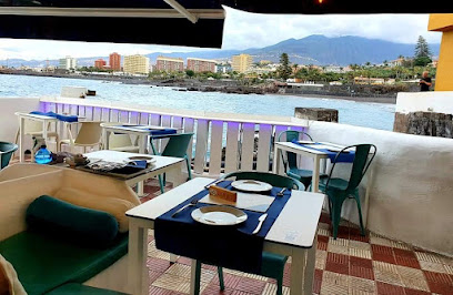 Marlin Restaurant - C/ Añaterve, 1, 38400 Puerto de la Cruz, Santa Cruz de Tenerife, Spain