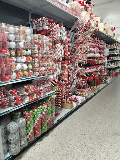 Shopping Mall «Oakland Mall», reviews and photos, 412 W 14 Mile Rd, Troy, MI 48083, USA