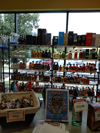 Liquor Store «Twin Liquors», reviews and photos, 1521 Marlandwood Rd, Temple, TX 76502, USA