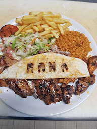 Photo n°66 de Rana à Bussy-Saint-Georges ()