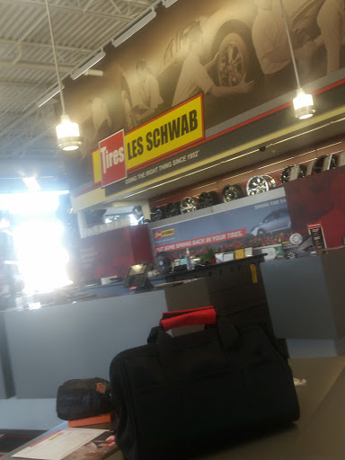 Les Schwab Tire Center image