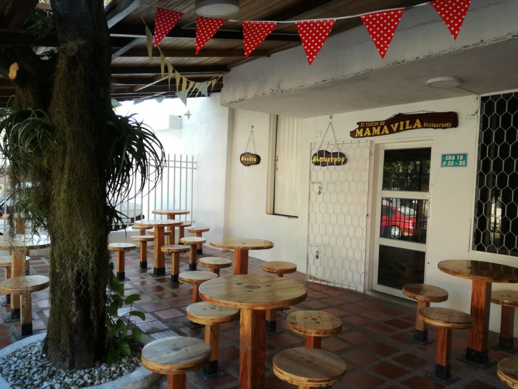 El Rincón de MamaVila, Restaurante