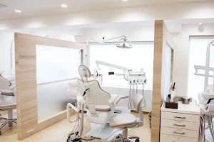 Yokohama Ekimae Dental and Orthodontic Dental image