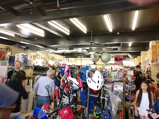 Thrift Store «Closet Inc», reviews and photos, 845 Station St, Herndon, VA 20170, USA