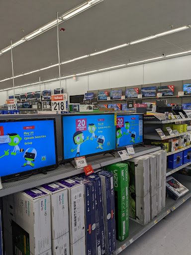 Department Store «Walmart Supercenter», reviews and photos, 33 Sherwood Dr, Tilton, NH 03276, USA