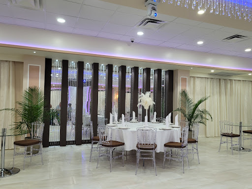 Deluxe Restaurant and banquet hall