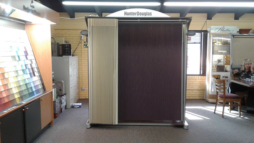 Paint Store «Hikes Point Paint & Wallpaper», reviews and photos, 4117 Browns Ln, Louisville, KY 40220, USA