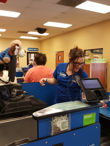 Pet Supply Store «PetSmart», reviews and photos, 2861 Veterans Memorial Pkwy, St Charles, MO 63303, USA