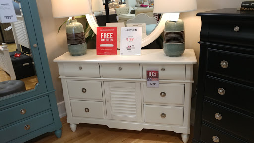 Furniture Store «American Signature Furniture», reviews and photos, 7230 US-19, Pinellas Park, FL 33781, USA