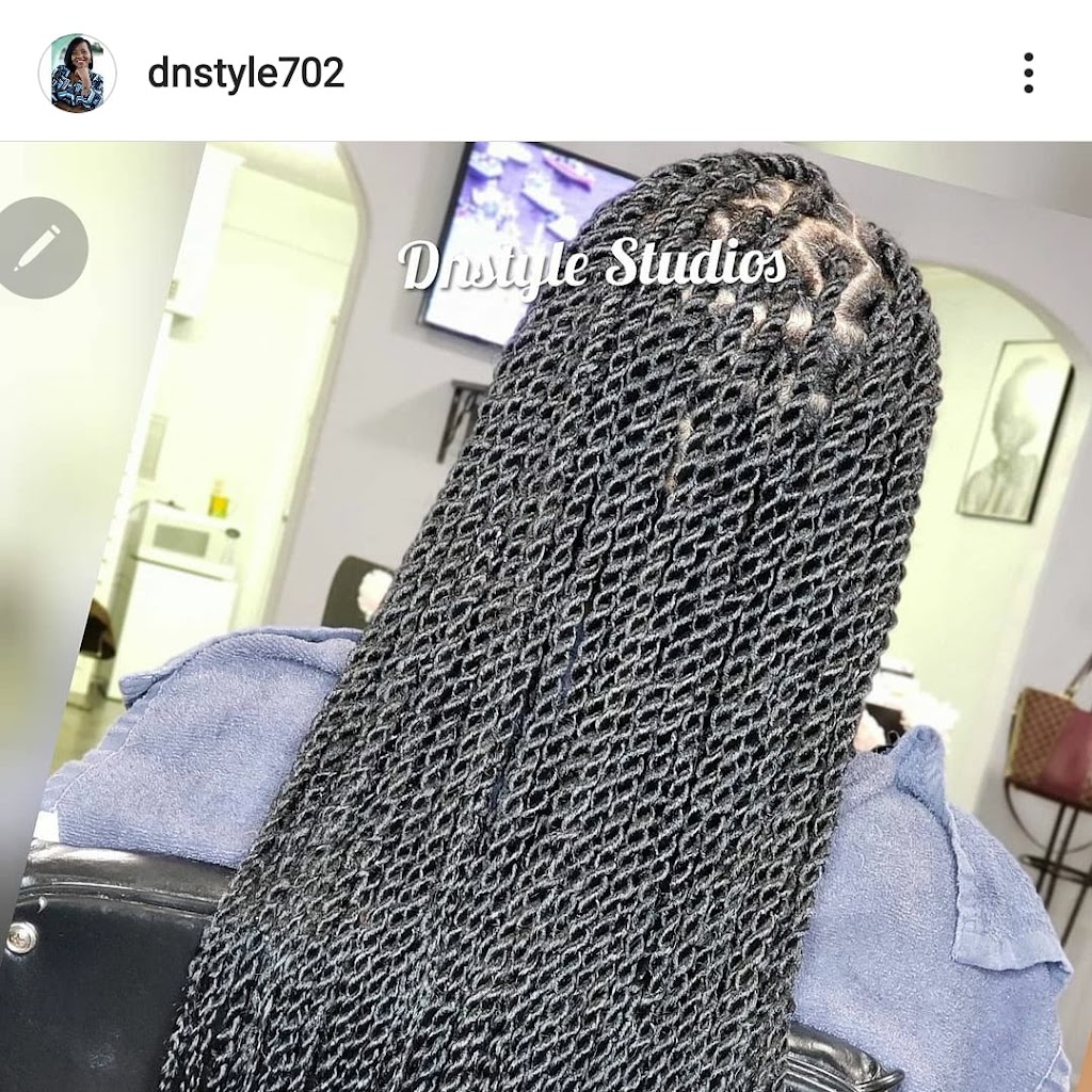 Design n Style Hair Studio 33604