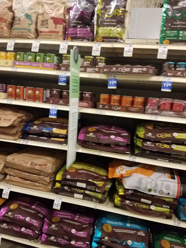 Pet Supply Store «PetSmart», reviews and photos, 200 S Village Center Dr, Southlake, TX 76092, USA