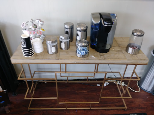 Hair Salon «KRS HAIR & WAX STUDIO», reviews and photos, 832 E Locust St, Milwaukee, WI 53212, USA