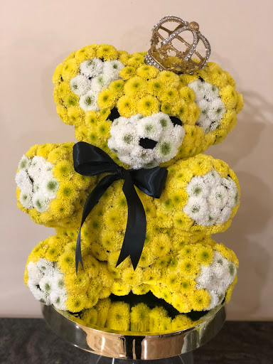 Florist «Fleur De Lis Florists», reviews and photos, 6588 Quinton Ln, Tujunga, CA 91042, USA