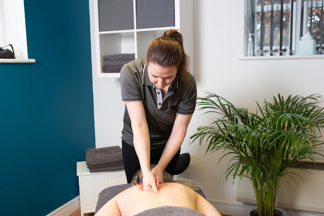 Reviews of Physiotherapy & Sports Injury - Peak Remedial in Southampton - Physical therapist