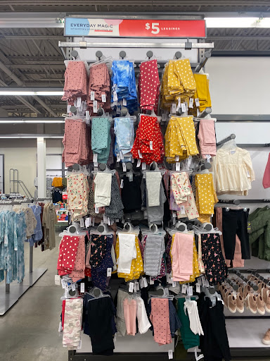 Clothing Store «Old Navy», reviews and photos, 13915 20th Ave, College Point, NY 11356, USA