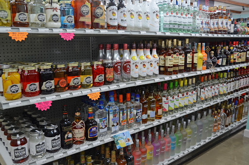 Liquor Store «Red Barn Liquors», reviews and photos, 1731 Us 31W Byp, Bowling Green, KY 42101, USA