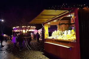 Weihnachtsmarkt am Wasserschloß Haus Voerde image