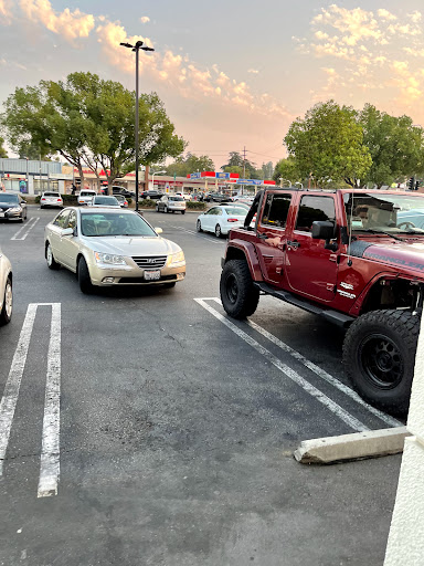 Pet Supply Store «Petco Animal Supplies», reviews and photos, 21943-21947 Ventura Blvd, Woodland Hills, CA 91364, USA