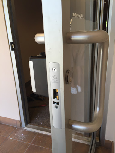 Locksmith «M & E LOCKSMITH», reviews and photos, 446 Kaighn Ave, Camden, NJ 08103, USA