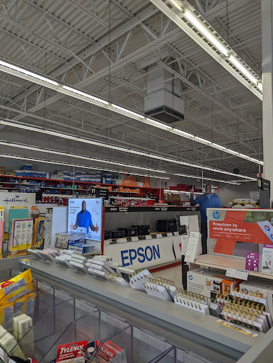 Office Supply Store «Staples», reviews and photos, 11806 Bruce B Downs Blvd, Tampa, FL 33612, USA