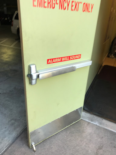 Locksmith «Zip Locksmith», reviews and photos, 3204 Richards Rd, Bellevue, WA 98005, USA