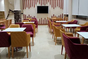 Restaurant Royala image