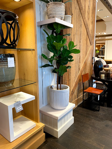 Furniture Store «Pottery Barn», reviews and photos, 160 Walt Whitman Rd #1115, Huntington Station, NY 11746, USA