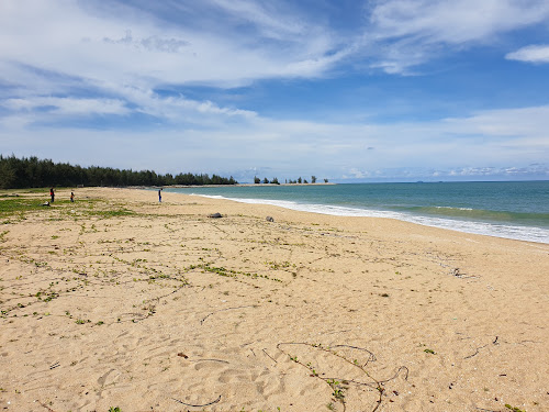 Teluk Ketapang Beach photo #2