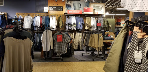 Camping Store «REI», reviews and photos, 213 Corte Madera Town Center, Corte Madera, CA 94925, USA