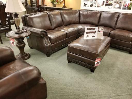 Furniture Store «Raymour & Flanigan Furniture and Mattress Store», reviews and photos, 66-26 Metropolitan Ave #730, Middle Village, NY 11379, USA