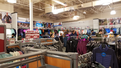 Sportswear Store «Columbia Sportswear Outlet Store at Seattle Premium Outlets», reviews and photos, 10600 Quil Ceda Blvd #920, Tulalip, WA 98271, USA